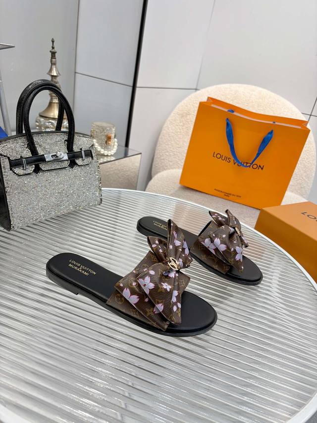 genuine leather outsole 220 The latest hot-selling special material Lo