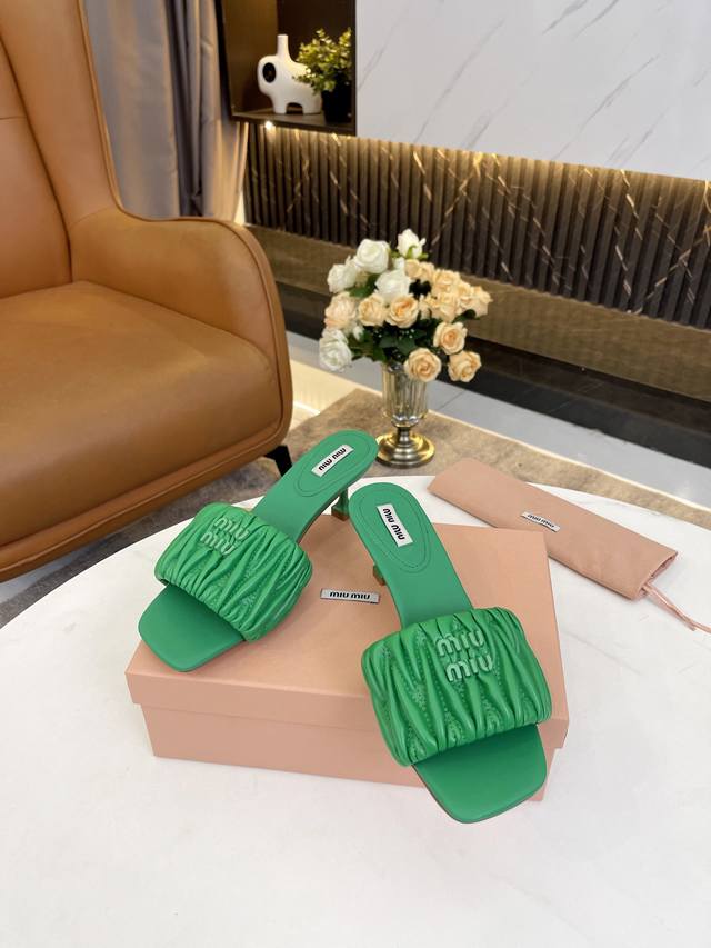 genuine leather outsole 220 Miu Miu spring and summer slippers original 1: 1 op