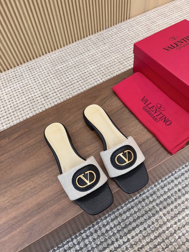 Leather outsole 210Valentino 25Ss 2025 Spring and Summer New Product Signature