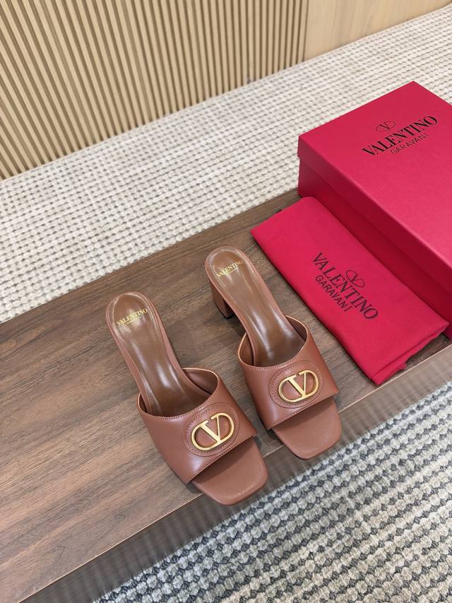 Leather outsole 210Valentino 25Ss 2025 Spring and Summer New Product Signature