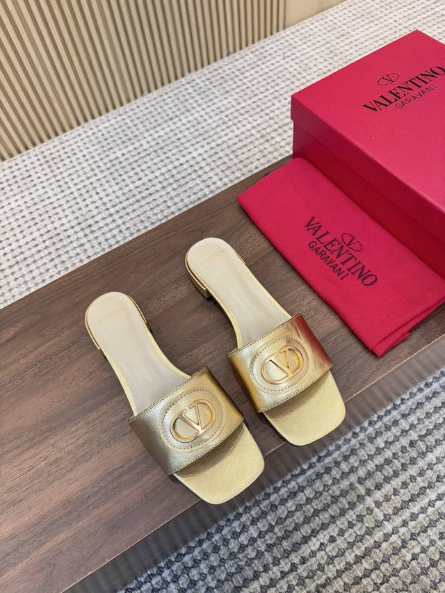 Leather outsole 210Valentino 25Ss 2025 Spring and Summer New Product Signature