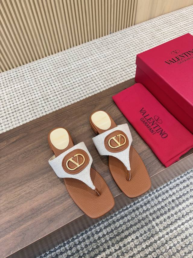 Leather outsole 210Valentino 25Ss 2025 Spring and Summer New Product Signature