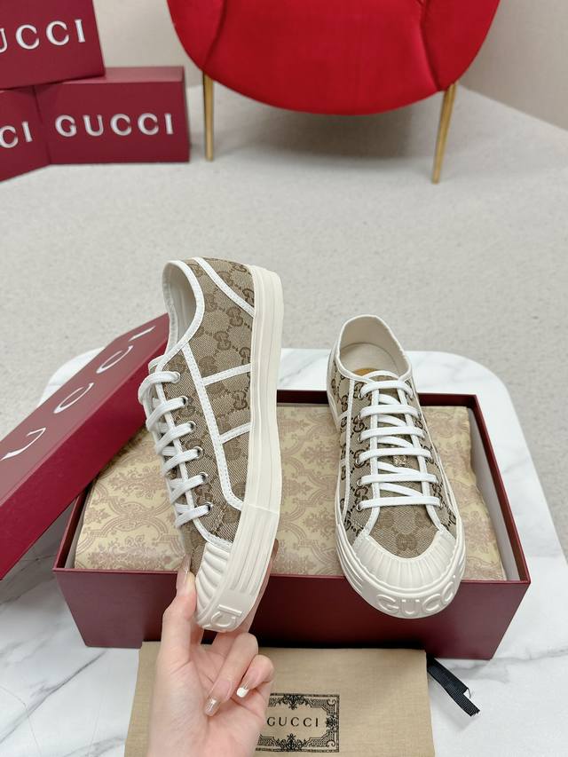 Gucci latest canvas shoes, the most popular denim shoes in spring and summer, cl