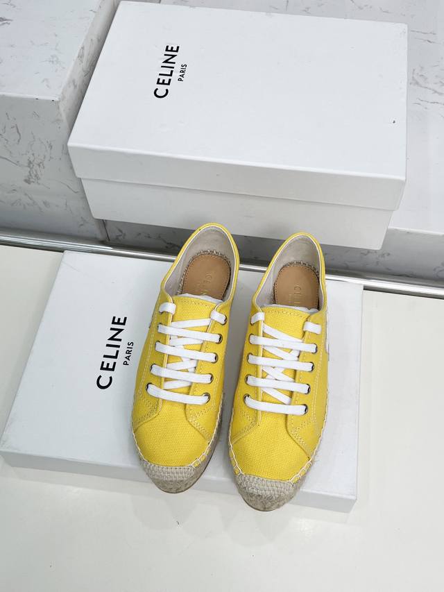 Celine Celine's latest Arc de Triomphe fisherman shoes are recommended by many c