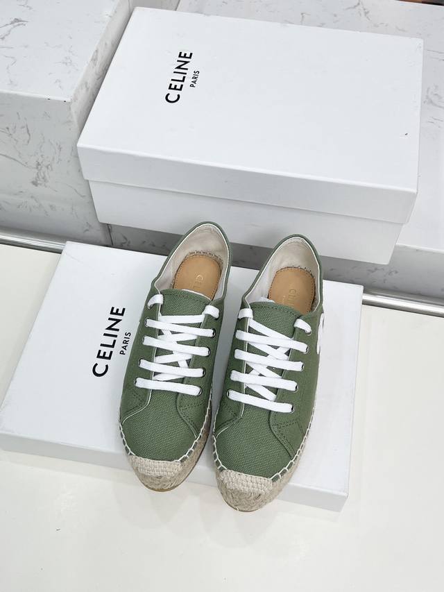 Celine Celine's latest Arc de Triomphe fisherman shoes are recommended by many c