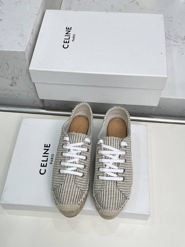 Celine Celine's latest Arc de Triomphe fisherman shoes are recommended by many c