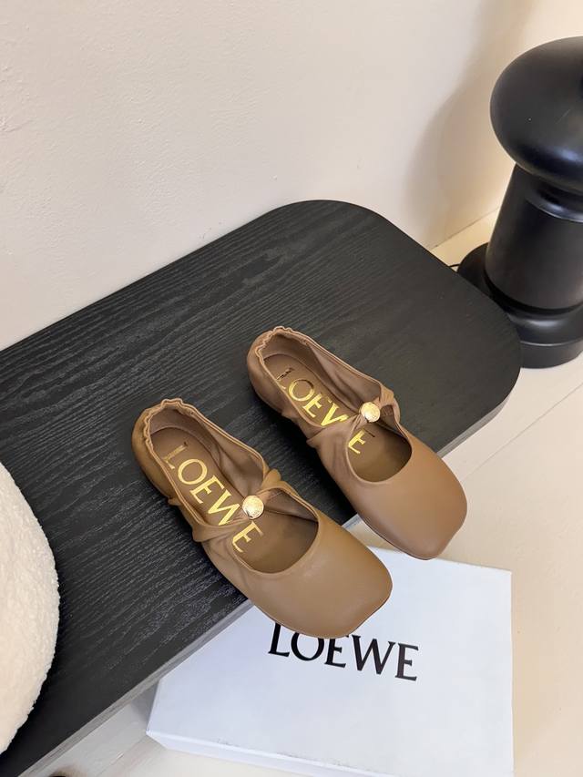 Top version Loewe] Hot new style with the overall original shape, fashionable an