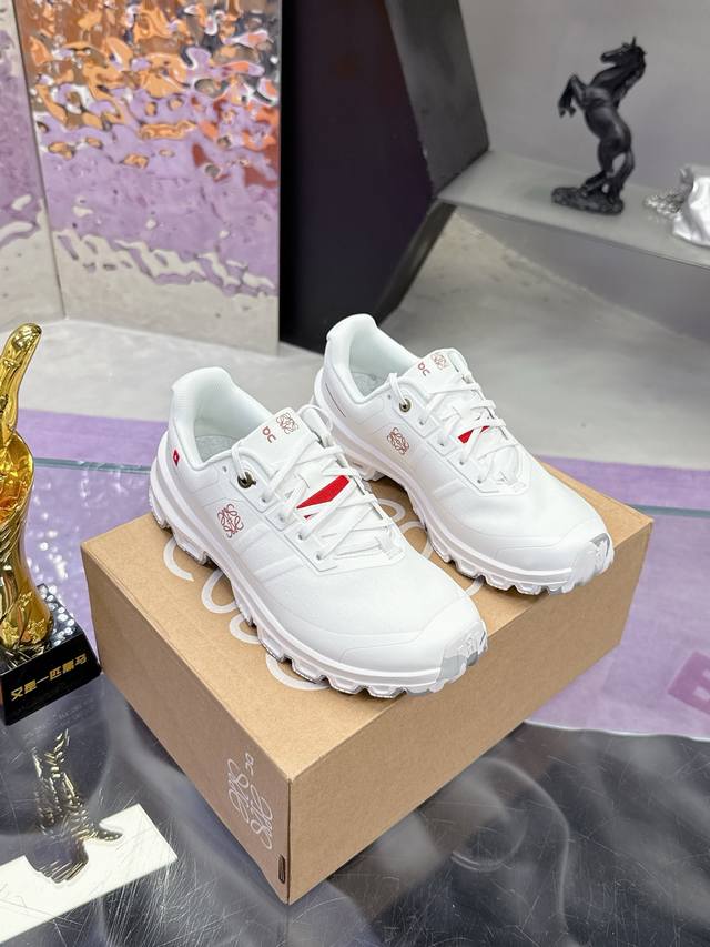 Actual price: 2025 Loewe joint series is newly launched Cioudtilt running shoes