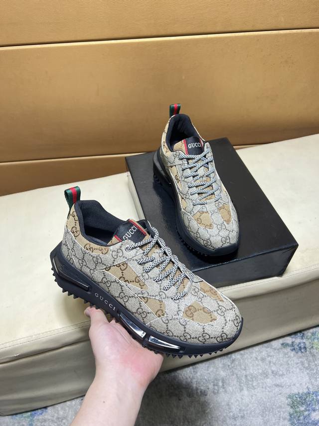 Gucci top purchasing agent men 2025Hk counter simultaneous sale. Sole: original
