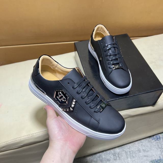Pp Philips original quality. ~ Unique modern style sports shoes. Casual shoes mu