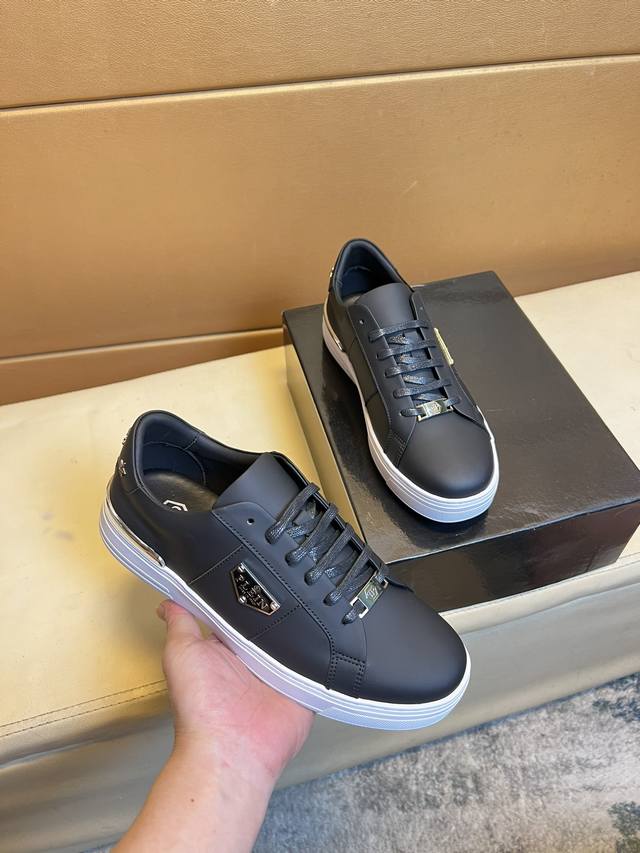 PpPhilips original quality.~ Unique modern style sports shoes. A must-have for