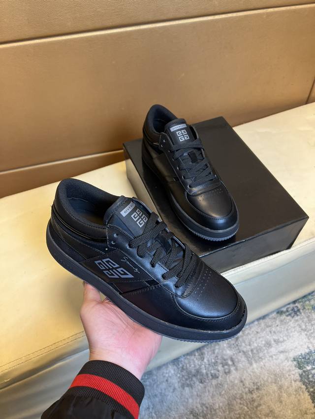 Givenchy -High-end quality original -Upper: Nappa calfskin, suede calfskin, bran