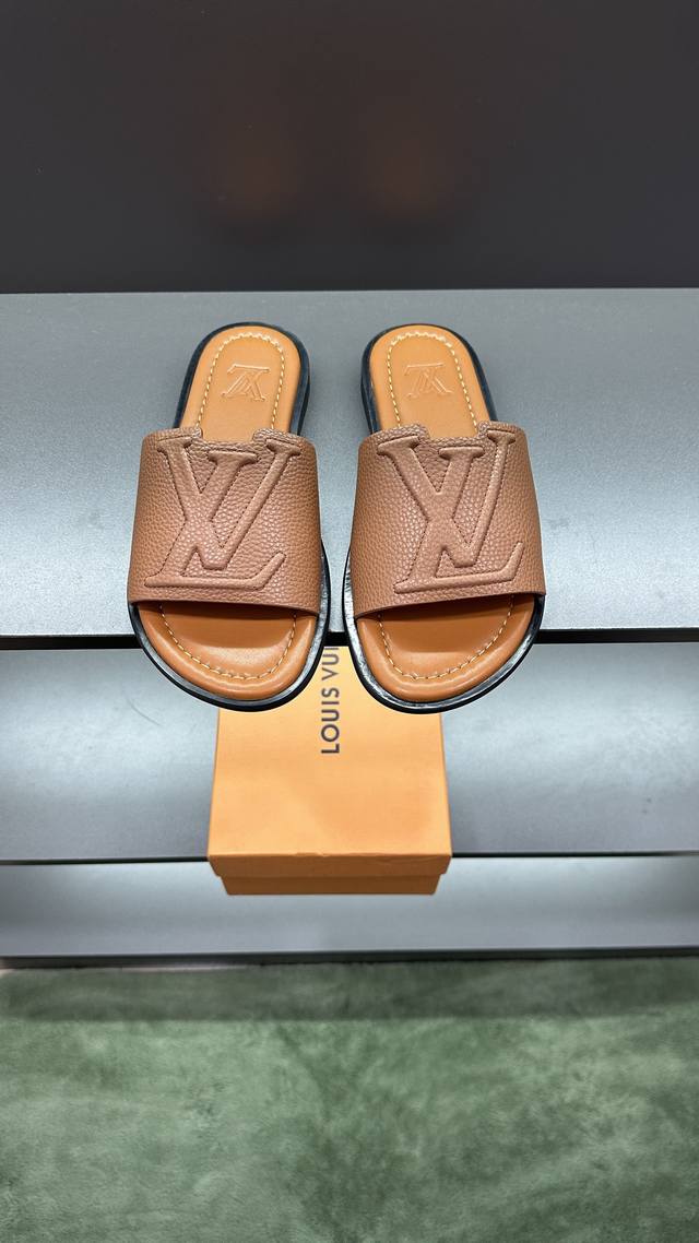 Top purchasing Lv men's spring and summer slippers counter synchronization uppe