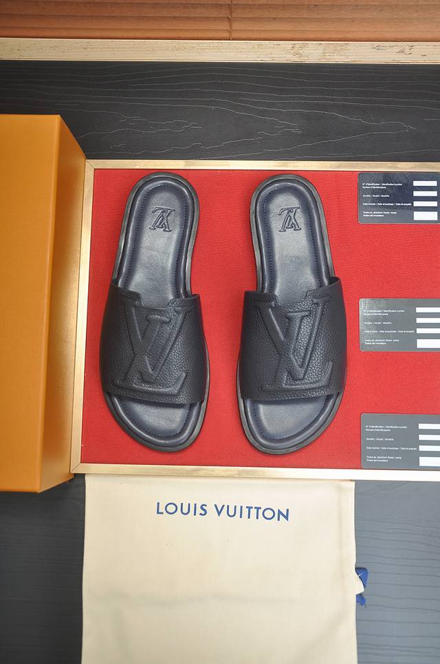 Factory Price P Louis Vuitton Lv slippers high-end cowhide counter 1:1 fashion