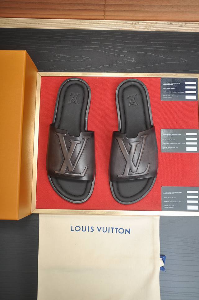 Factory Price P Louis Vuitton Lv slippers high-end cowhide counter 1:1 fashion