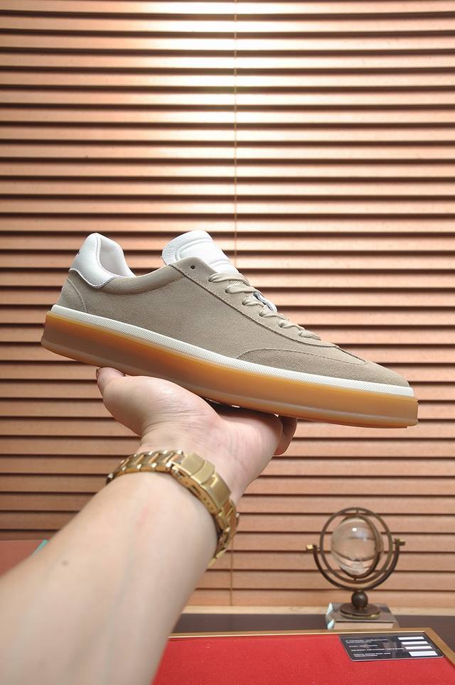 Factory price P Lp Classic loafers, Italian treasure brand, the only brand that