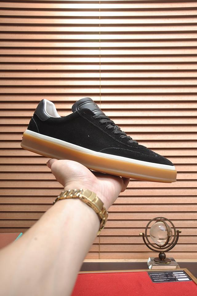 Factory price P Lp Classic loafers, Italian treasure brand, the only brand that