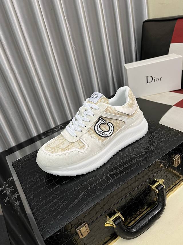 Factory Price Pp: Christian Dior Dior's casual and sports style is combined wit