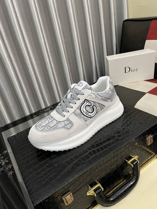 Factory Price Pp: Christian Dior Dior's casual and sports style is combined wit
