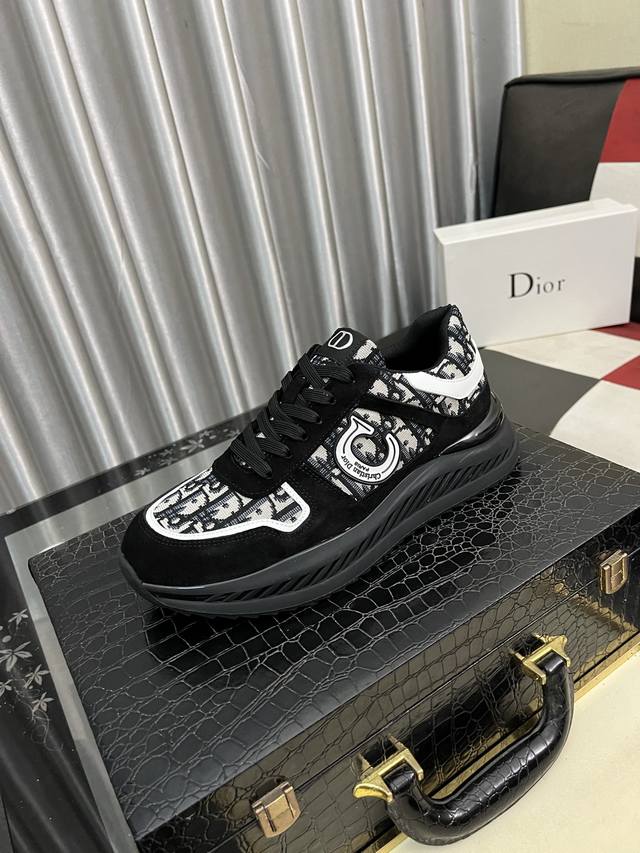 Factory Price Pp: Christian Dior Dior's casual and sports style is combined wit