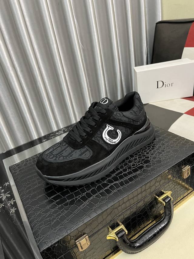 Factory Price Pp: Christian Dior Dior's casual and sports style is combined wit