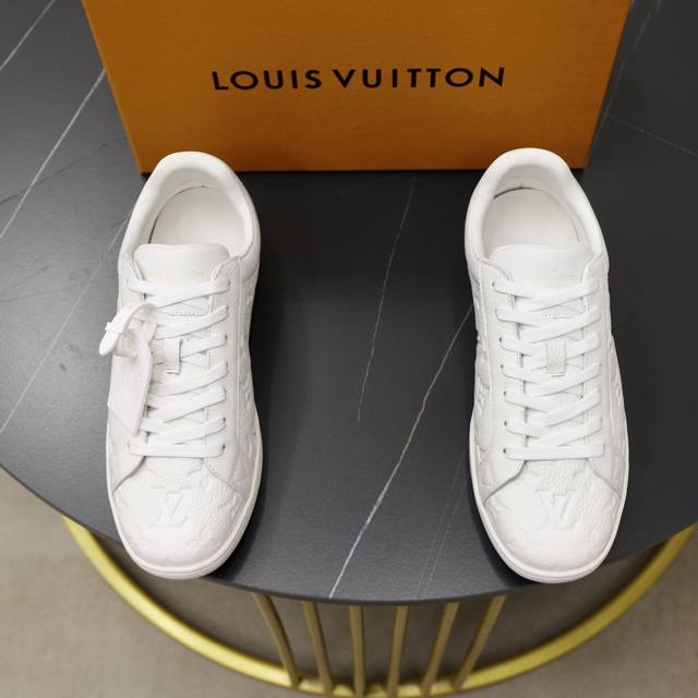 Factory price Pp: Top original Brand: Louis Vuitton Lv. Louis Vuitton Material: