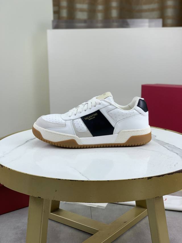 Factory P price P real price Valentino couple's bread shoes top version! Valenti