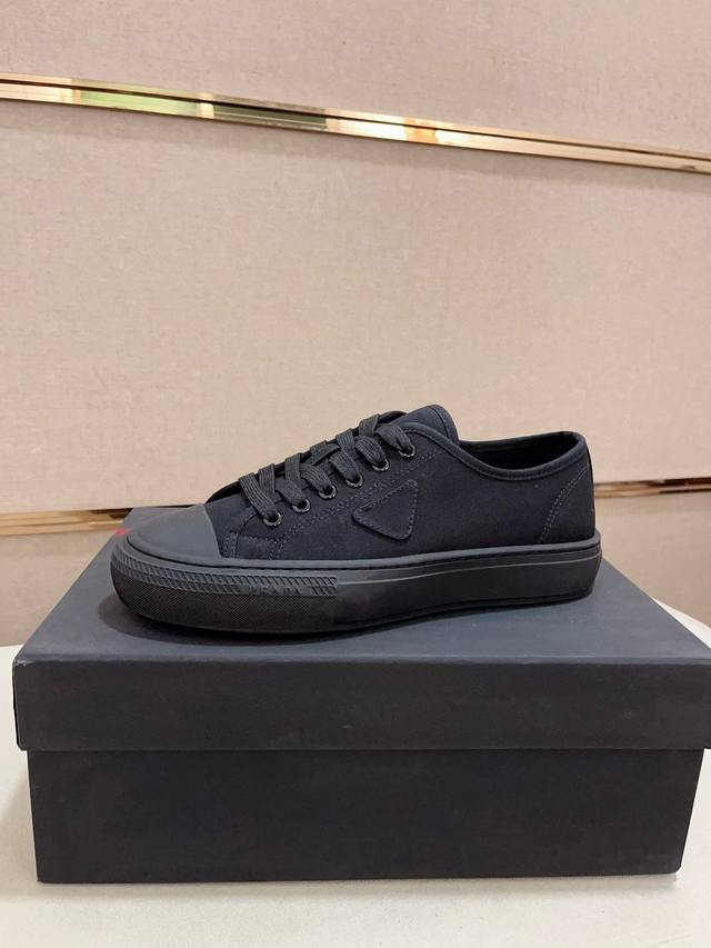 Factory P price high version high quality new Prada Prada counters are launched