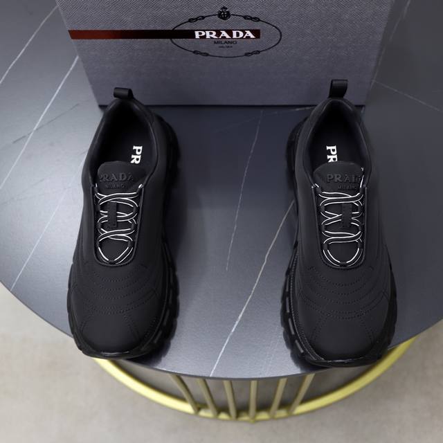 Prada -High-end quality original casual sports shoes -Upper: brand high merceriz