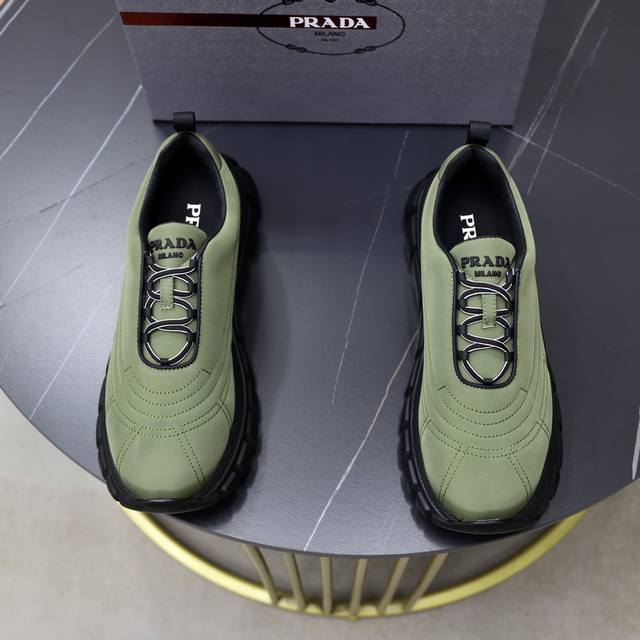 Prada -High-end quality original casual sports shoes -Upper: brand high merceriz