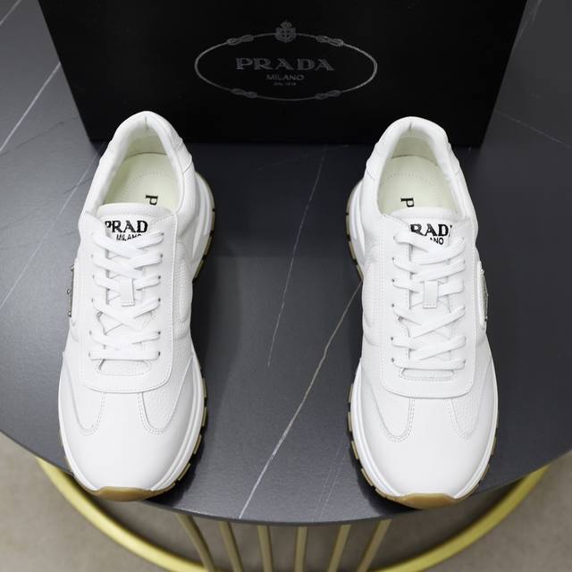 Factory price Pp: Top original Brand: Prada Standard size: Men's size 38 44 45