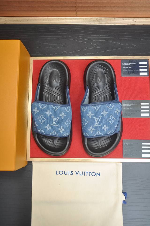 Factory Price P Louis Vuitton Lv slippers high-end cowhide counter 1:1 fashion