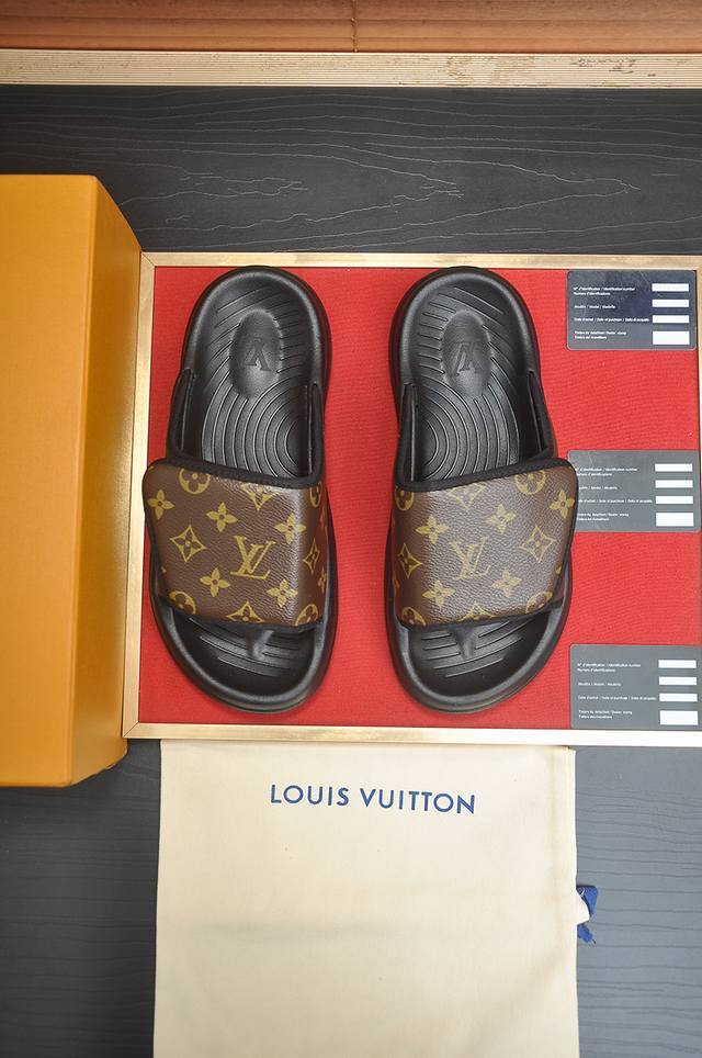 Factory Price P Louis Vuitton Lv slippers high-end cowhide counter 1:1 fashion
