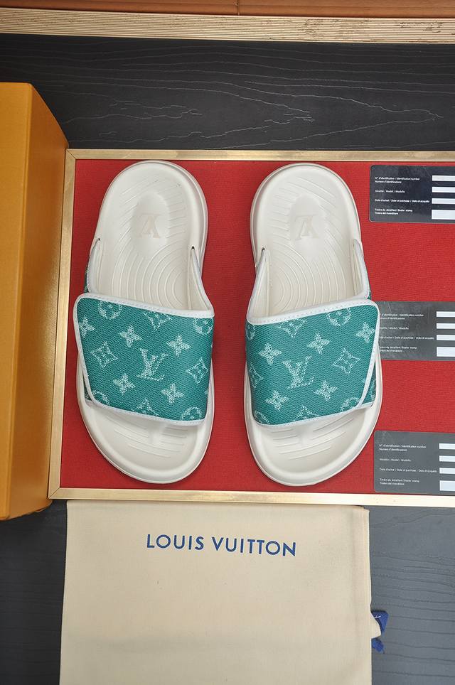 Factory Price P Louis Vuitton Lv slippers high-end cowhide counter 1:1 fashion