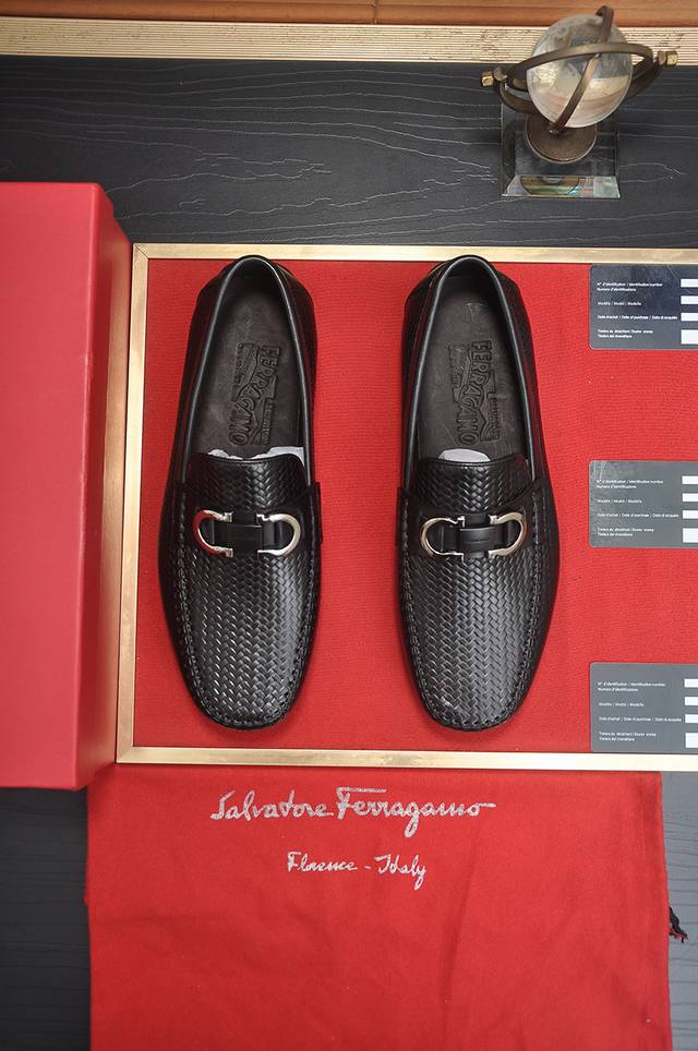 factory price P Ferragamo Ferragamo counter latest model original imported open
