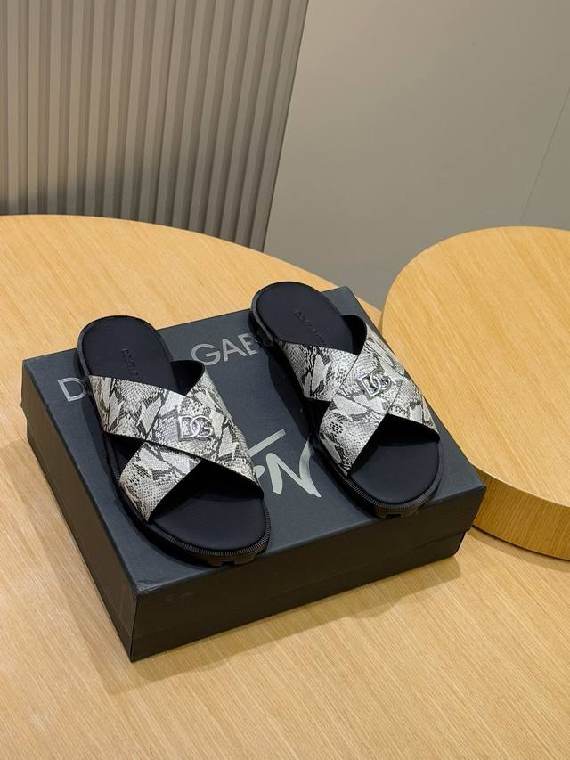 D&G calfskin men's slippers - As a symbol of exquisite craftsmanship and exquisi