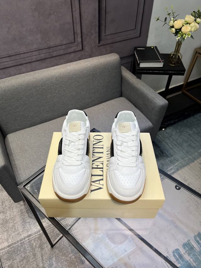 Exclusive real shot of the top version Valenti*Hua Lun*25Ss popular casual spor