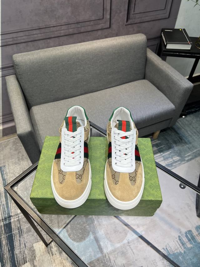 Gucci latest trendy casual shoes, hot-selling in physical stores, new spring and
