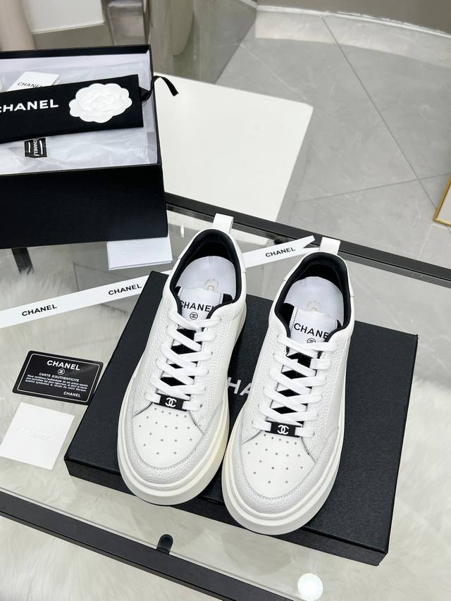 Chanel 25C Spring and Summer new sports shoes are now on sale on the official w