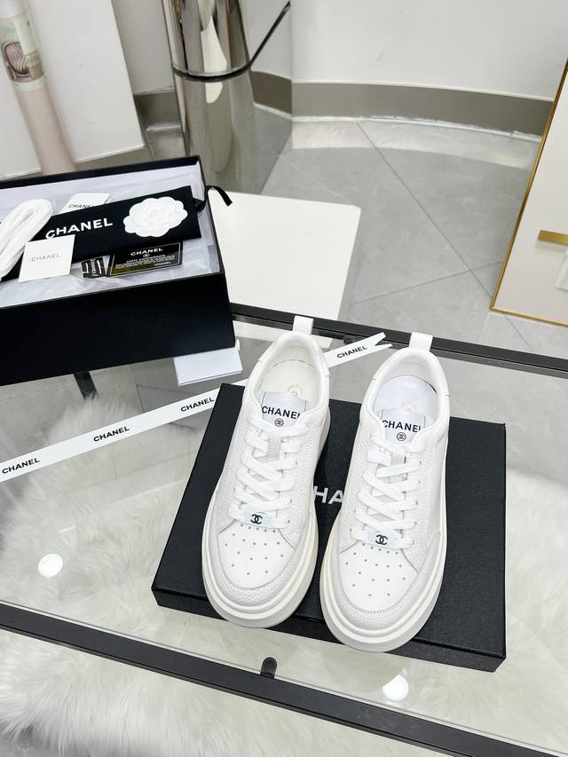 Chanel 25C Spring and Summer new sports shoes are now on sale on the official w