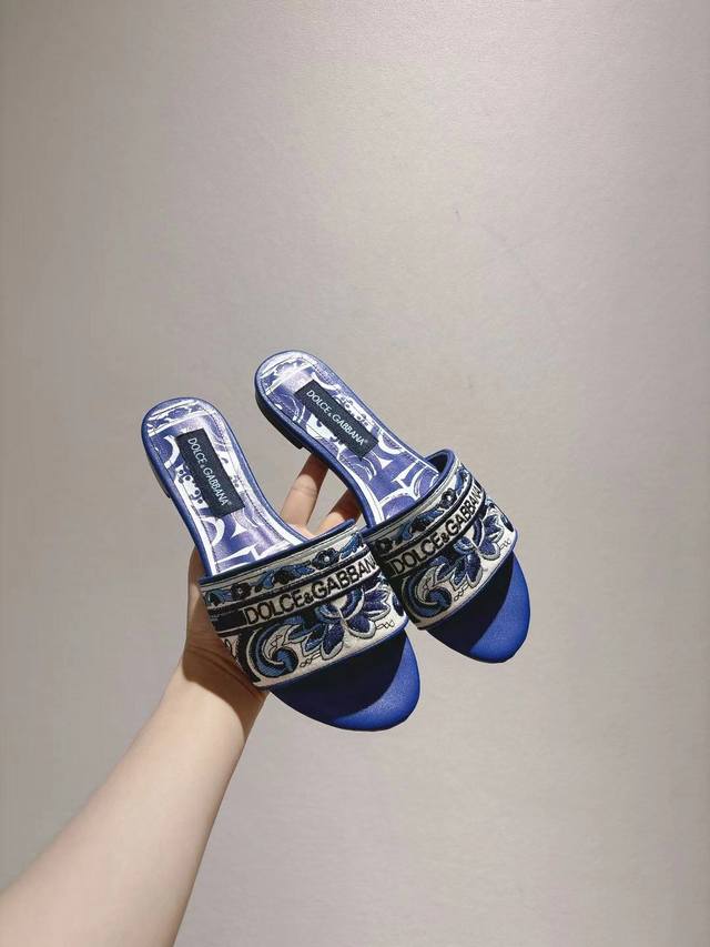 Dolce & Gabbana new original fabric, sheepskin lining insole, leather outsole, s