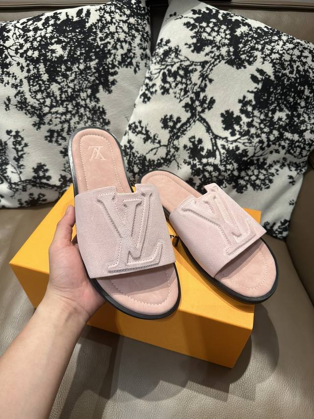 Lv new style, full cowhide leather surface, cowhide leather lining, cowhide foot