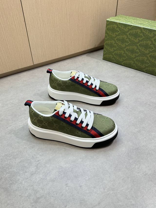 Gucci -High-end quality original casual sports shoes -Upper: brand totem cloth,