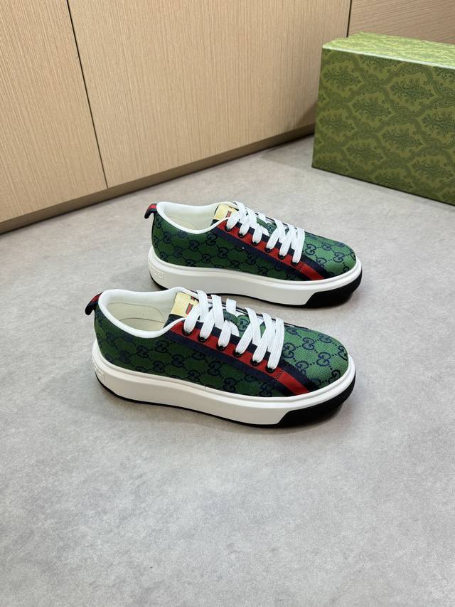 Gucci -High-end quality original casual sports shoes -Upper: brand totem cloth,