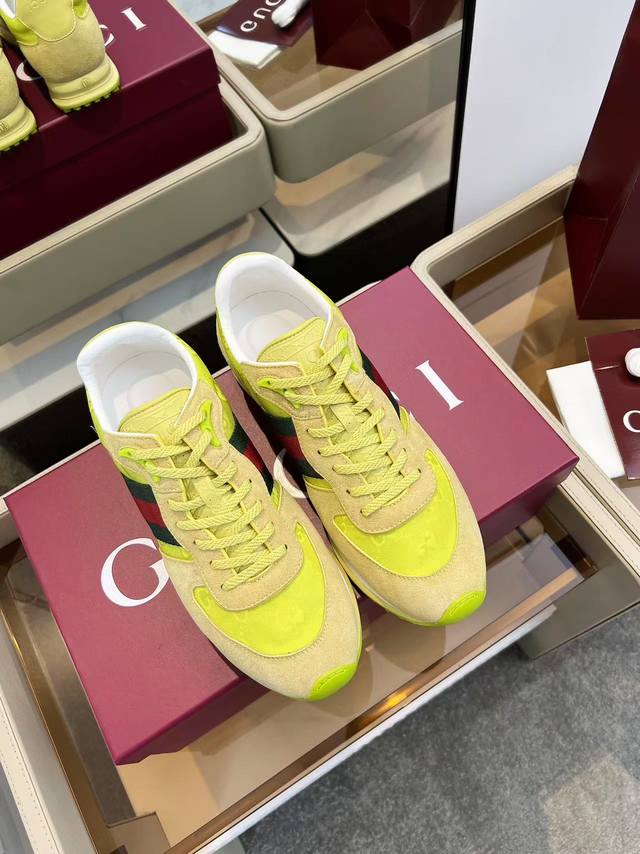 Gucci Gucci men's new Forrest Gump sneakers are lightweight, comfortable and ver