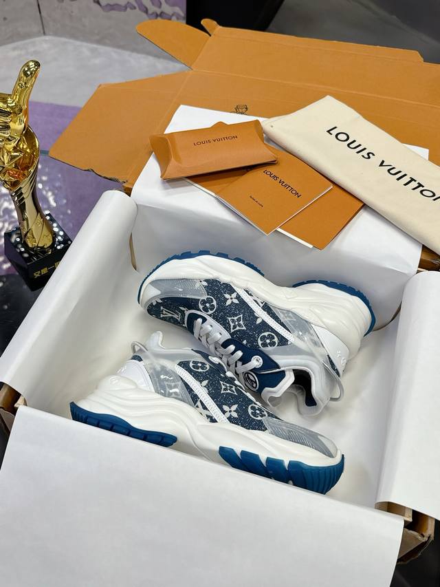 Factory P price P: Top version Lv sports shoes series couple models Official web