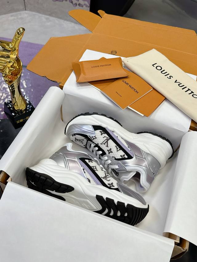 Factory P price P: Top version Lv sports shoes series couple models Official web