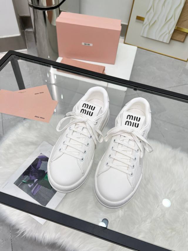 Miumiu Miu Miu casual white shoes are so beautiful! Made of soft leather, they a