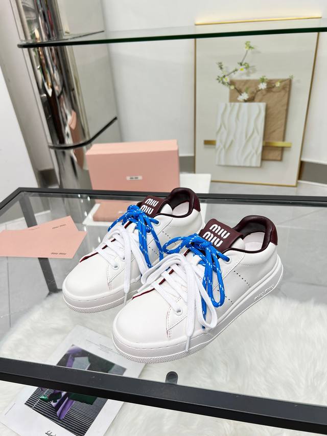 Miumiu Miu Miu casual white shoes are so beautiful! Made of soft leather, they a