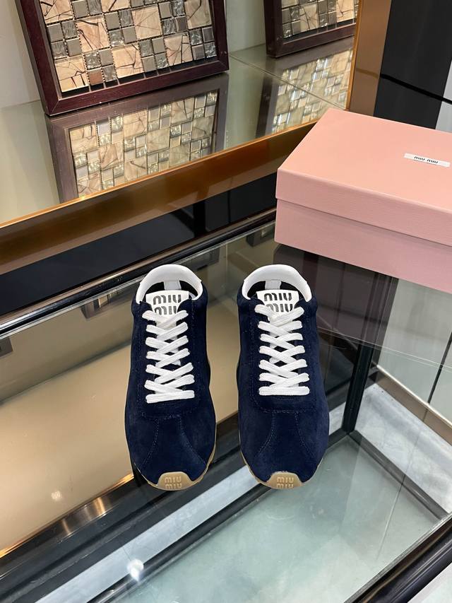 Miumiu New summer casual white shoes Miu Miu is so girly this season! This serie